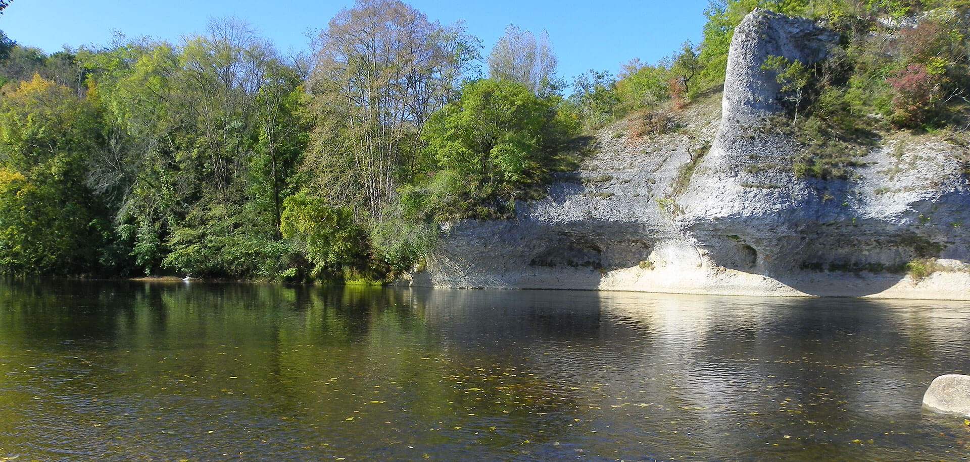 Camping en bord de rivière